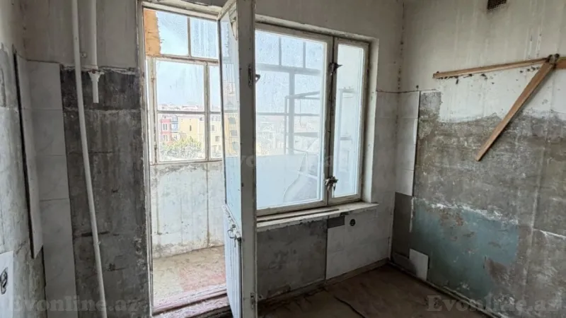 Satılır 2 otaqlı Mənzil Köhnə tikili 65 m² Həzi Aslanov - şəkil 2