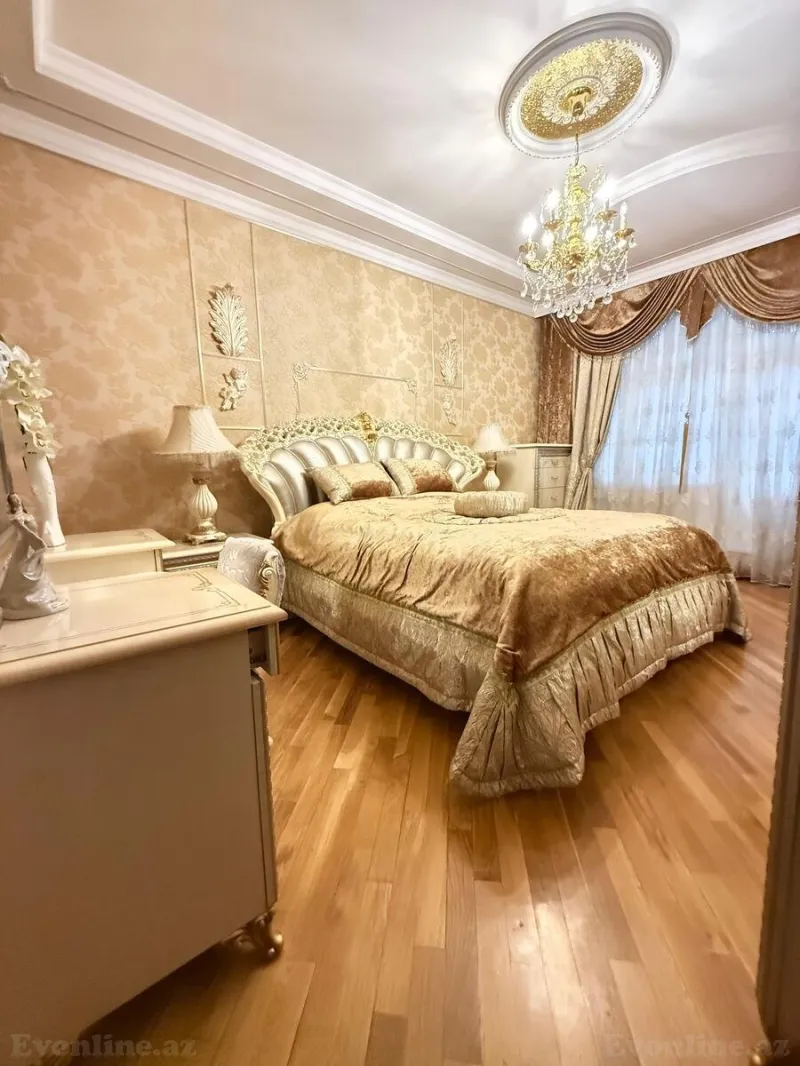 Satılır 4 otaqlı Mənzil Yeni tikili 250 m² Kubinka