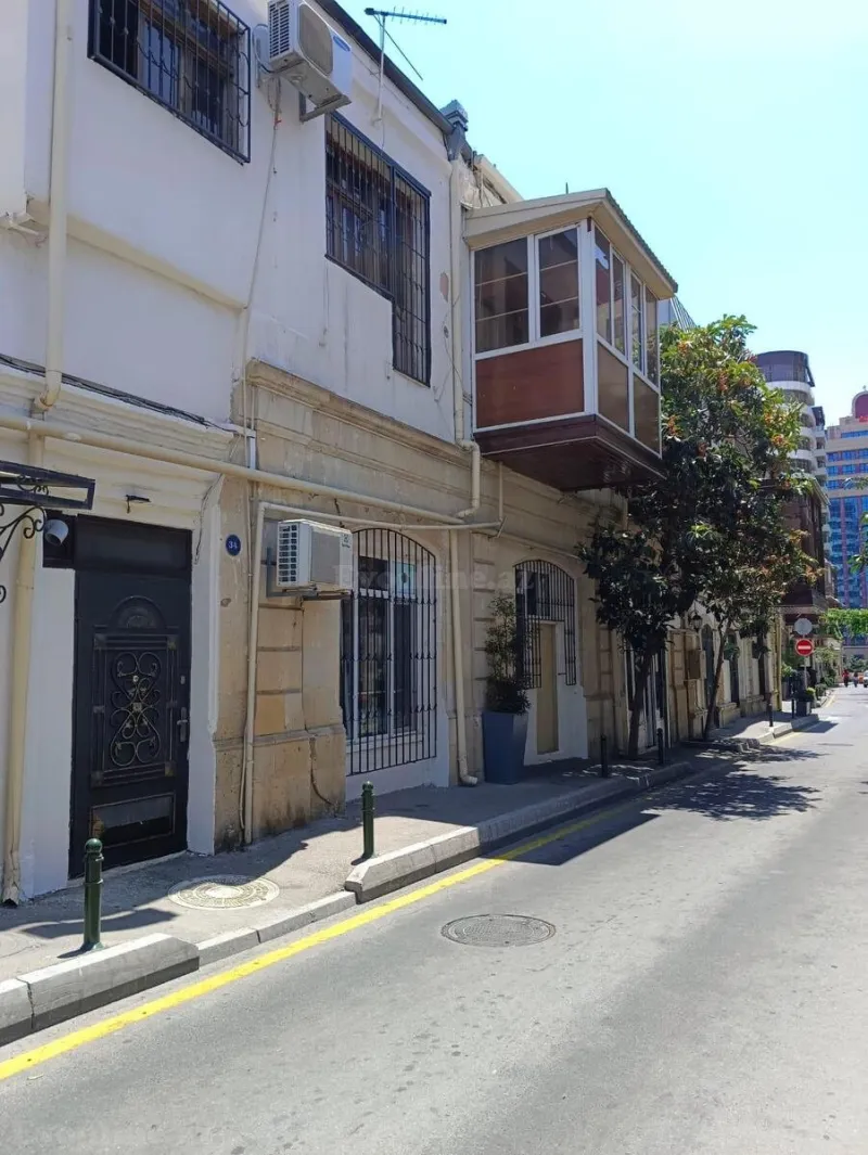 Satılır 3 otaqlı Mənzil Köhnə tikili 65 m² Nəsimi r. - şəkil 8