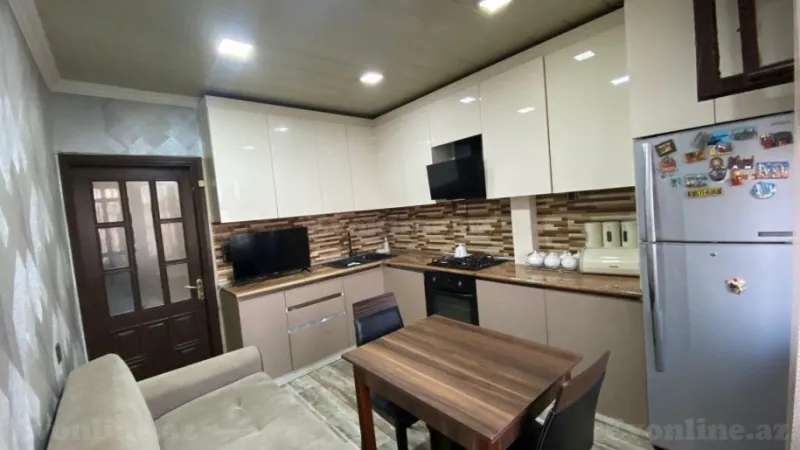 Kirayə verilir 2 otaqlı Mənzil Köhnə tikili 70 m² Memar Əcəmi m. - şəkil 12