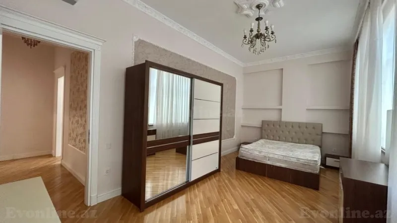 Kirayə verilir 4 otaqlı Mənzil Yeni tikili 170 m² Nəriman Nərimanov m. - şəkil 9