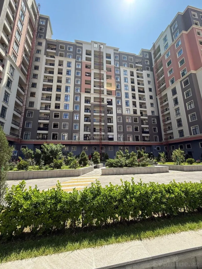 Satılır 3 otaqlı Mənzil Yeni tikili 86 m² Qara Qarayev m. - şəkil 2