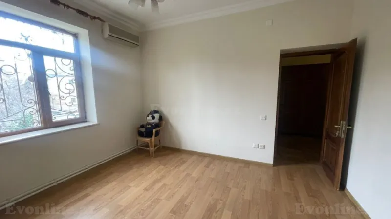 Kirayə verilir 5 otaqlı Mənzil Köhnə tikili 200 m² Elmlər Akademiyası m. - şəkil 11