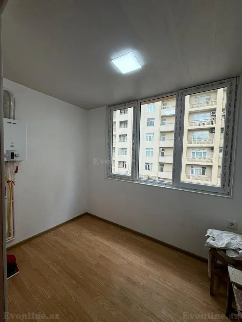 Satılır 2 otaqlı Mənzil Köhnə tikili 55 m² 8 Noyabr m. - şəkil 7
