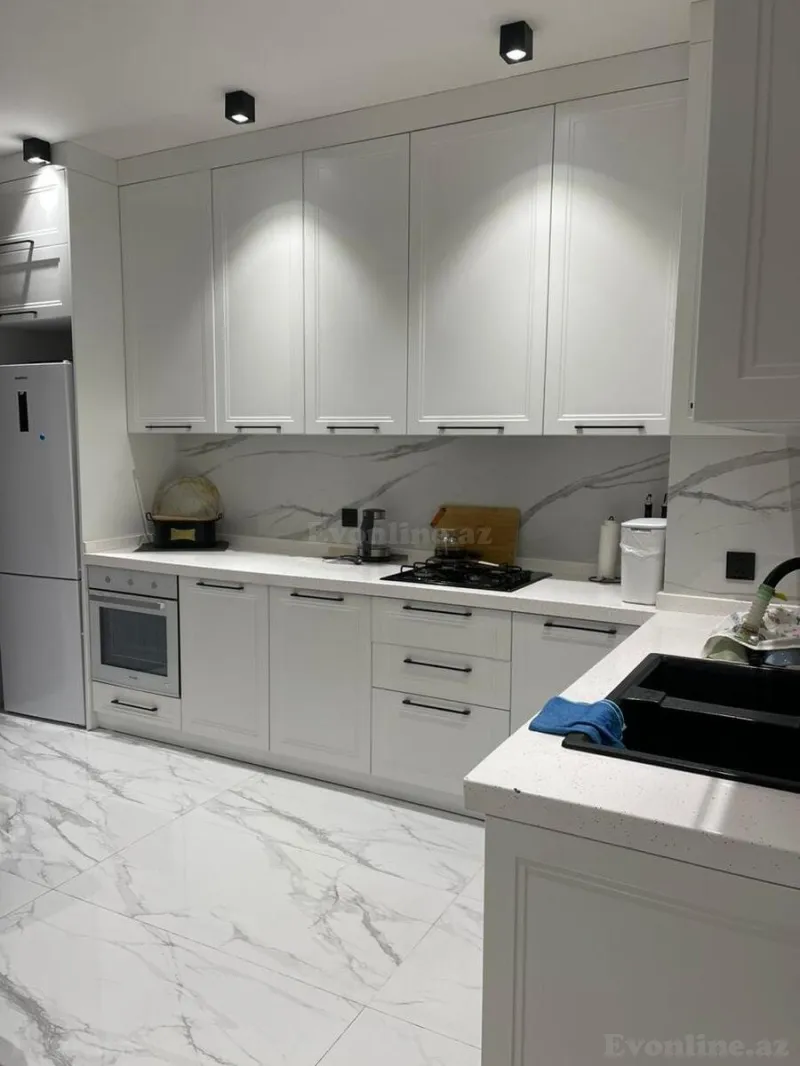 Kirayə verilir 3 otaqlı Mənzil Yeni tikili 117 m² Nərimanov r. - şəkil 5