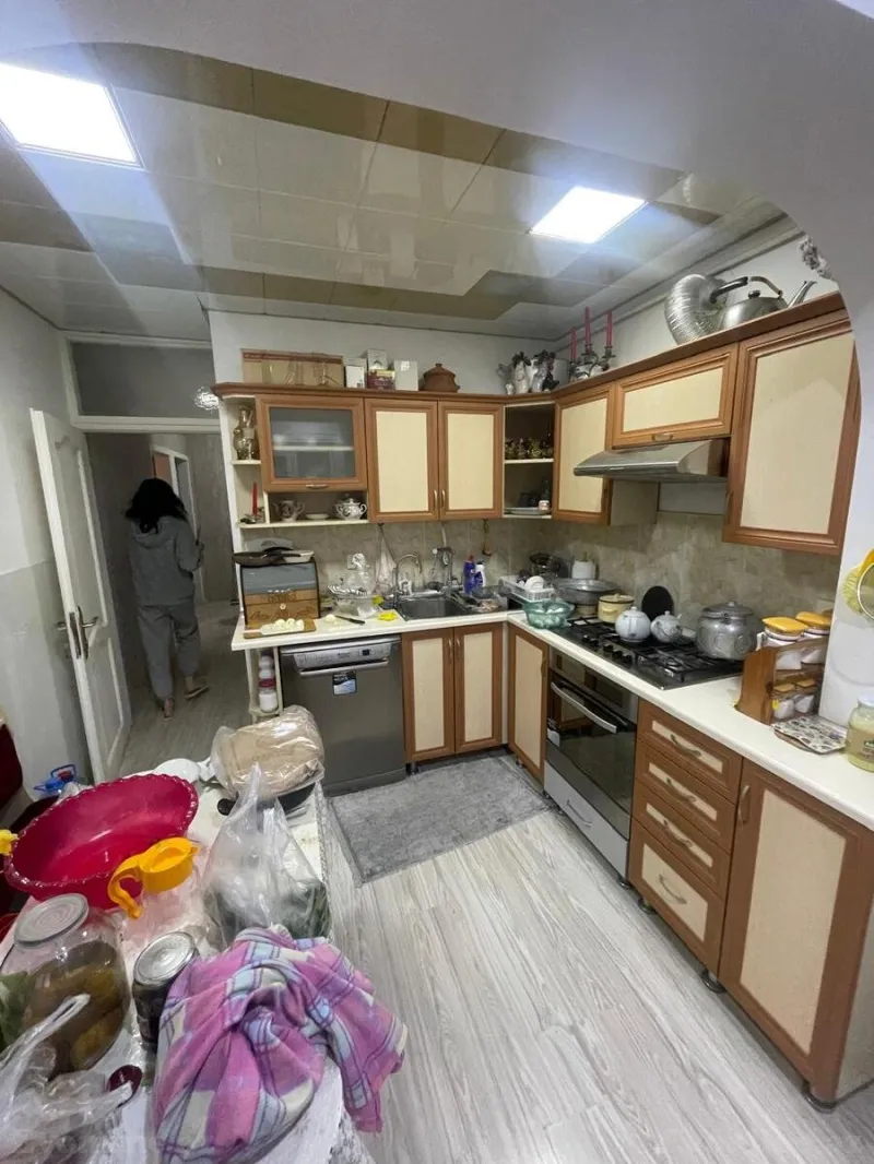 Satılır 4 otaqlı Mənzil Köhnə tikili 110 m² 9-cu mikrorayon - şəkil 2