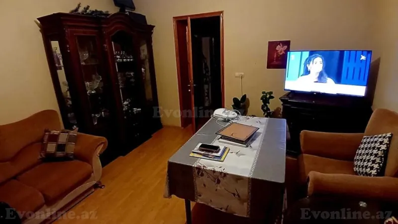 Satılır 3 otaqlı Mənzil Köhnə tikili 70 m² Lökbatan - şəkil 2