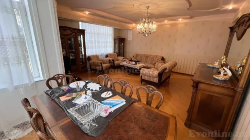 Satılır 4 otaqlı Mənzil Yeni tikili 185 m² Elmlər Akademiyası m. - şəkil 2