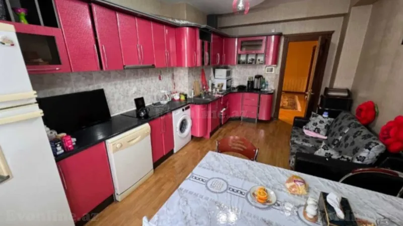 Satılır 4 otaqlı Mənzil Yeni tikili 185 m² Elmlər Akademiyası m. - şəkil 4