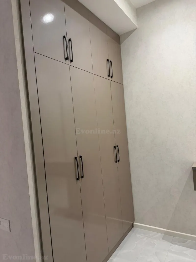 Satılır 2 otaqlı Mənzil Yeni tikili 51 m² 28 May m.