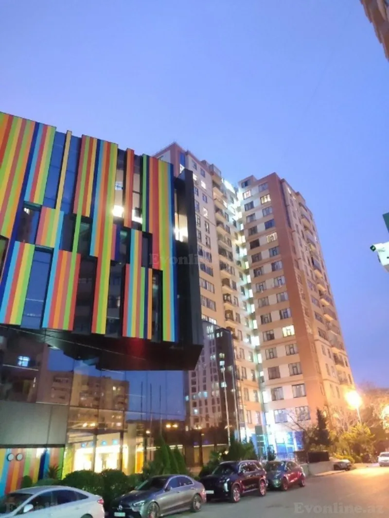 Satılır 4 otaqlı Mənzil Yeni tikili 165 m² Yasamal r.