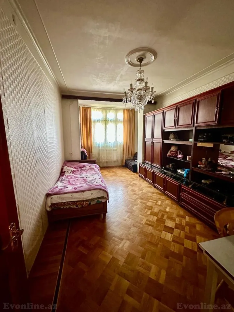 Satılır 5 otaqlı Mənzil Köhnə tikili 115 m² 8-ci mikrorayon - şəkil 9