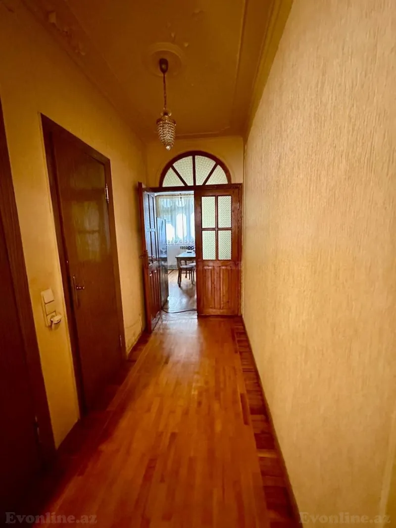 Satılır 5 otaqlı Mənzil Köhnə tikili 115 m² 8-ci mikrorayon - şəkil 13