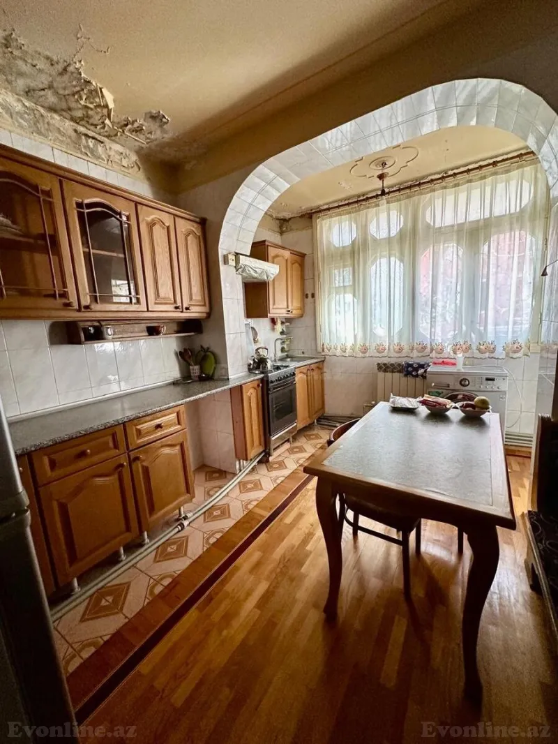 Satılır 5 otaqlı Mənzil Köhnə tikili 115 m² 8-ci mikrorayon - şəkil 15