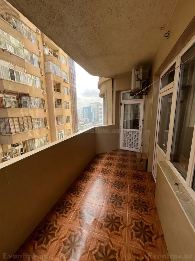 Satılır 3 otaqlı Mənzil Yeni tikili 135 m² 8 Noyabr m. - şəkil 20