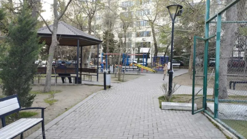 Satılır 5 otaqlı Mənzil Köhnə tikili 115 m² 8-ci mikrorayon