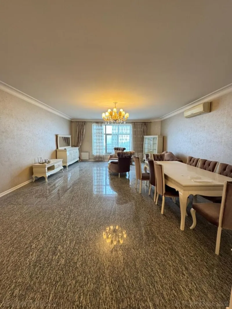 Satılır 3 otaqlı Mənzil Yeni tikili 171 m² Nizami m. - şəkil 3