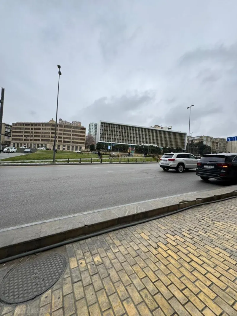 Satılır 3 otaqlı Mənzil Yeni tikili 171 m² Nizami m. - şəkil 28