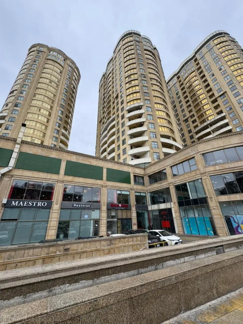 Satılır 3 otaqlı Mənzil Yeni tikili 171 m² Nizami m. - şəkil 29