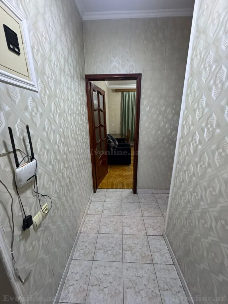 Kirayə verilir 1 otaqlı Mənzil Köhnə tikili 40 m² Xətai m. - şəkil 5