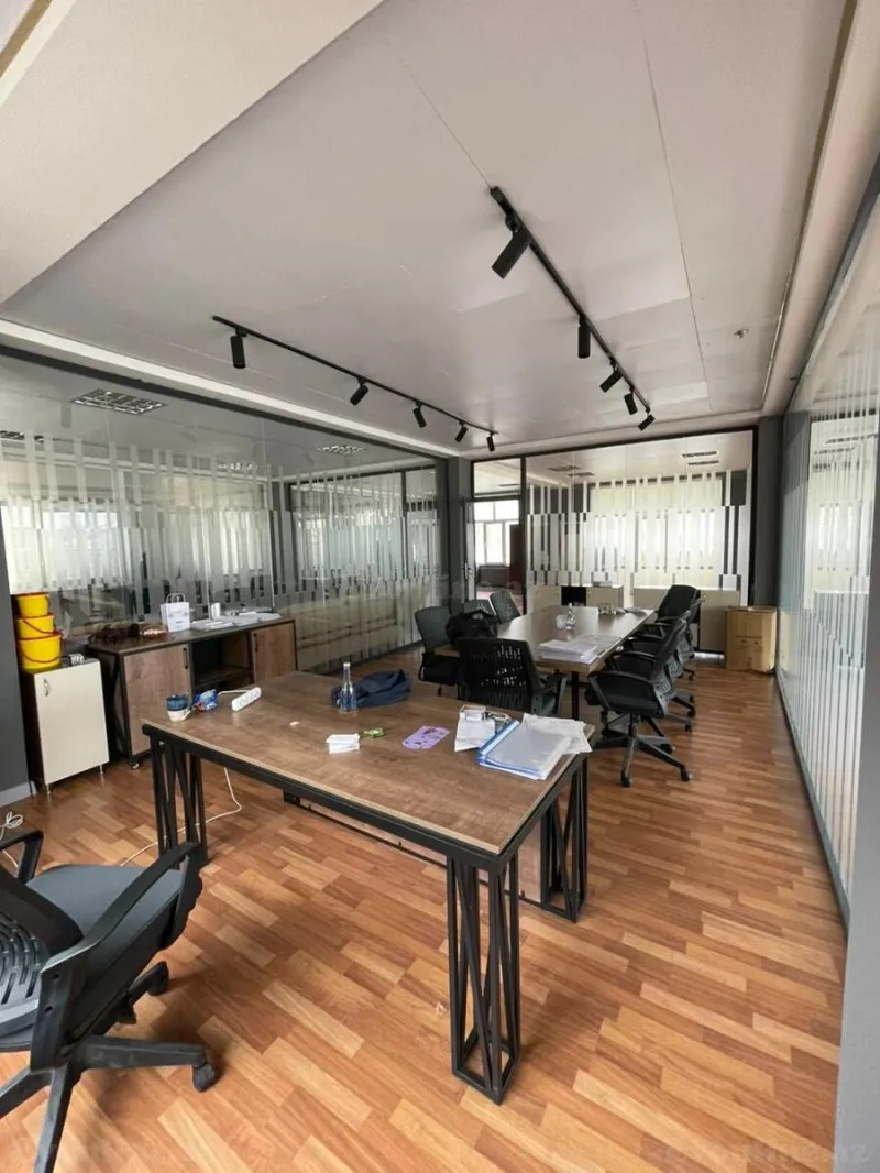 Kirayə verilir Obyekt 2200 m² Gənclik m. - şəkil 14