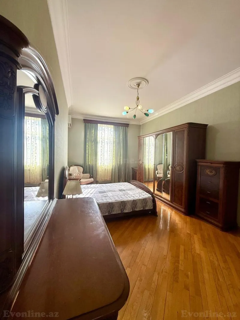 Satılır 3 otaqlı Mənzil Yeni tikili 146 m² 28 May m. - şəkil 4