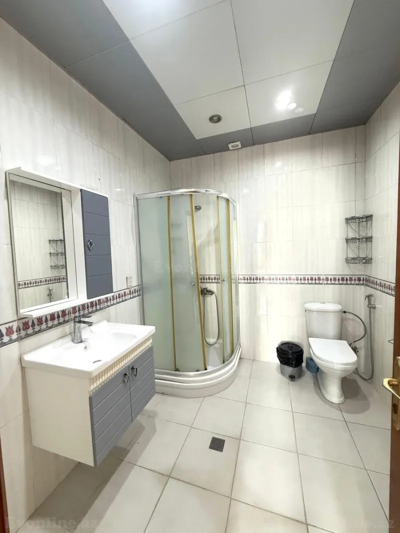 Satılır 3 otaqlı Mənzil Yeni tikili 146 m² 28 May m. - şəkil 6