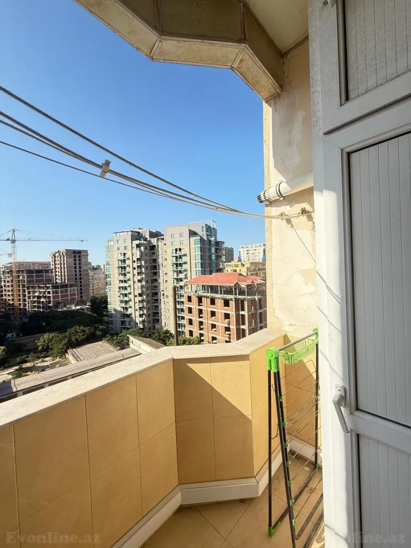 Satılır 3 otaqlı Mənzil Yeni tikili 146 m² 28 May m. - şəkil 15