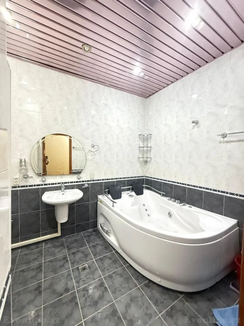 Satılır 3 otaqlı Mənzil Yeni tikili 146 m² 28 May m. - şəkil 16