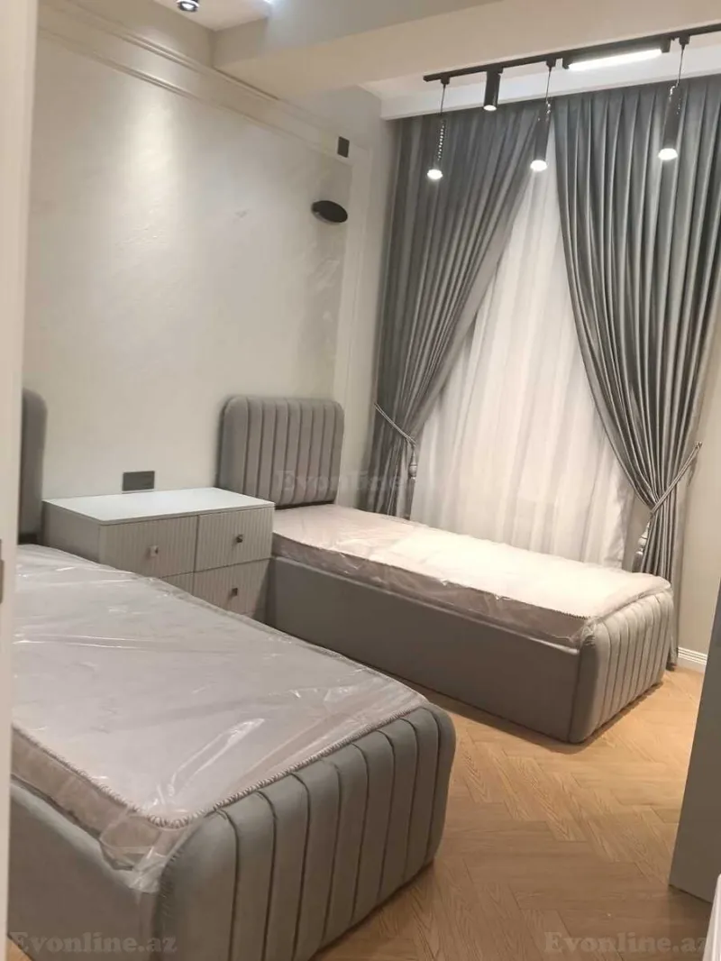 Satılır 4 otaqlı Mənzil Yeni tikili 140 m² Nəsimi r. - şəkil 11