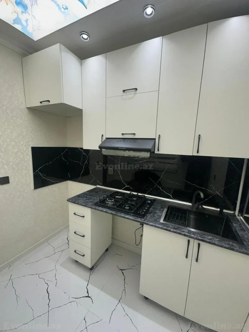 Satılır 2 otaqlı Mənzil Köhnə tikili 50 m² 5-ci mikrorayon - şəkil 12