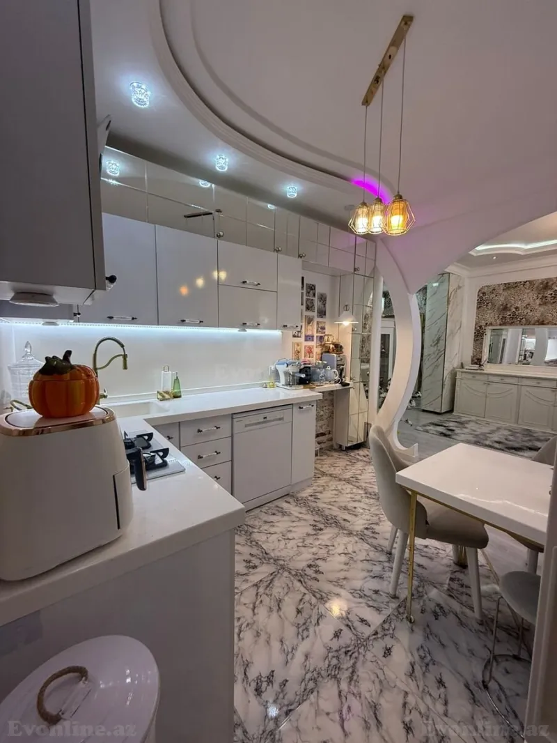 Satılır 3 otaqlı Mənzil Yeni tikili 90 m² Xətai r. - şəkil 8