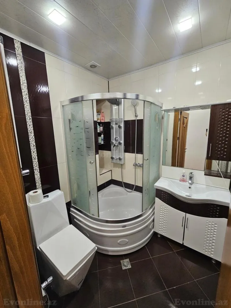 Kirayə verilir 2 otaqlı Mənzil Yeni tikili 70 m² İnşaatçılar m. - şəkil 7