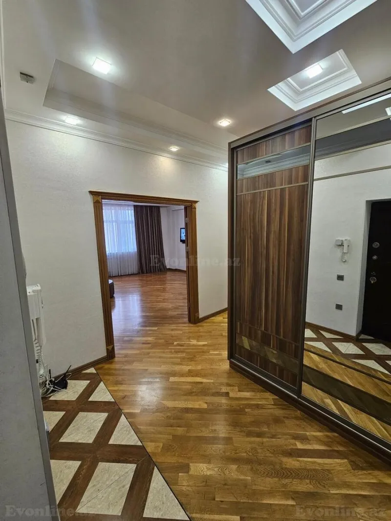 Kirayə verilir 2 otaqlı Mənzil Yeni tikili 70 m² İnşaatçılar m. - şəkil 13