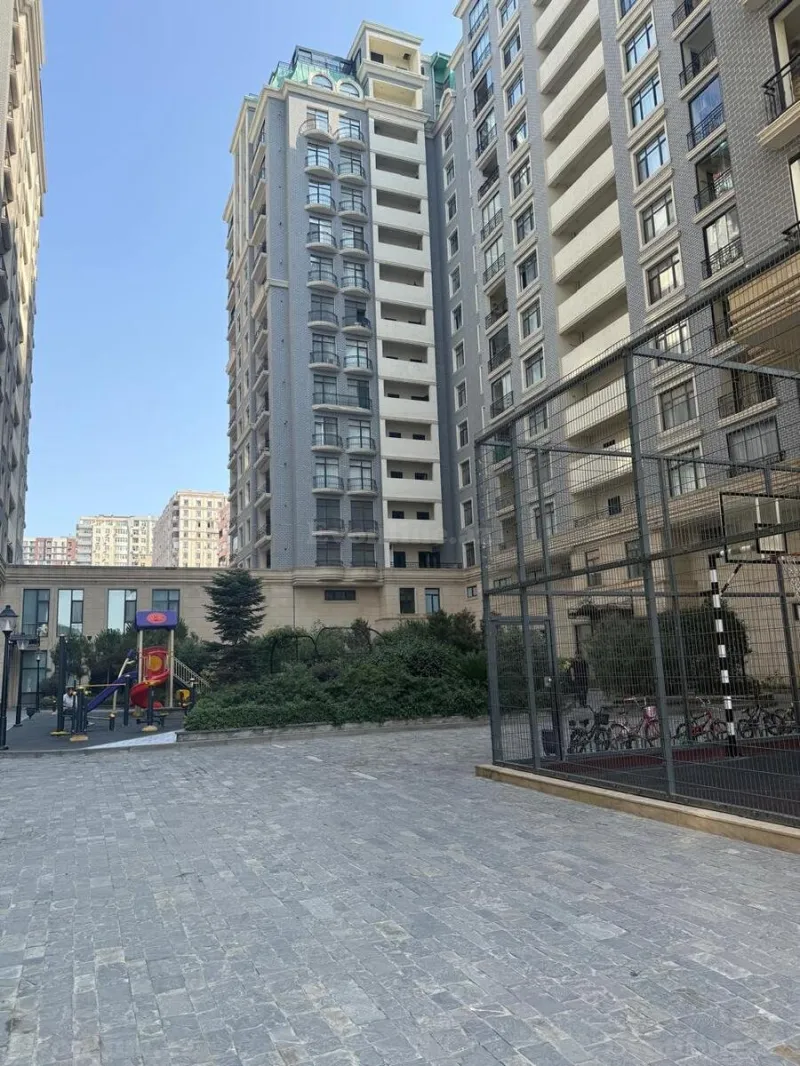 Kirayə verilir 2 otaqlı Mənzil Yeni tikili 75 m² 4-cü mikrorayon