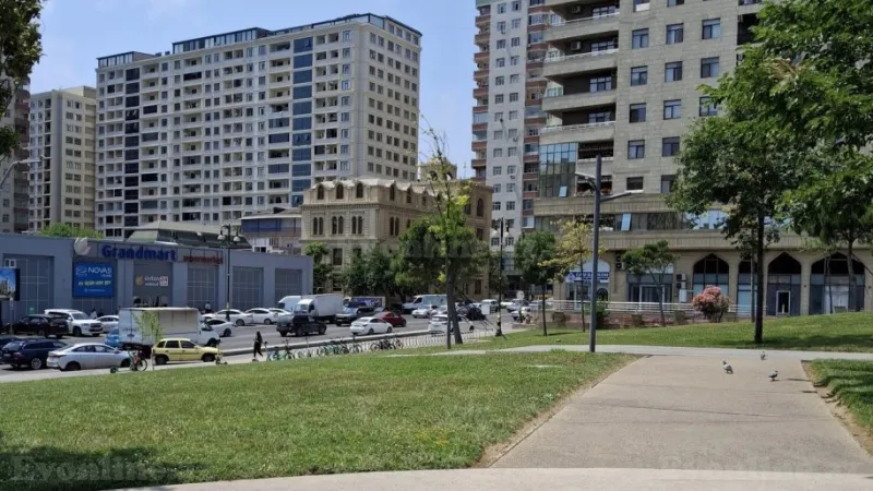 Satılır 4 otaqlı Mənzil Yeni tikili 237.6 m² Nərimanov r. - şəkil 5