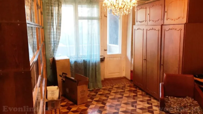 Satılır 3 otaqlı Mənzil Köhnə tikili 70 m² Neftçilər m. - şəkil 2