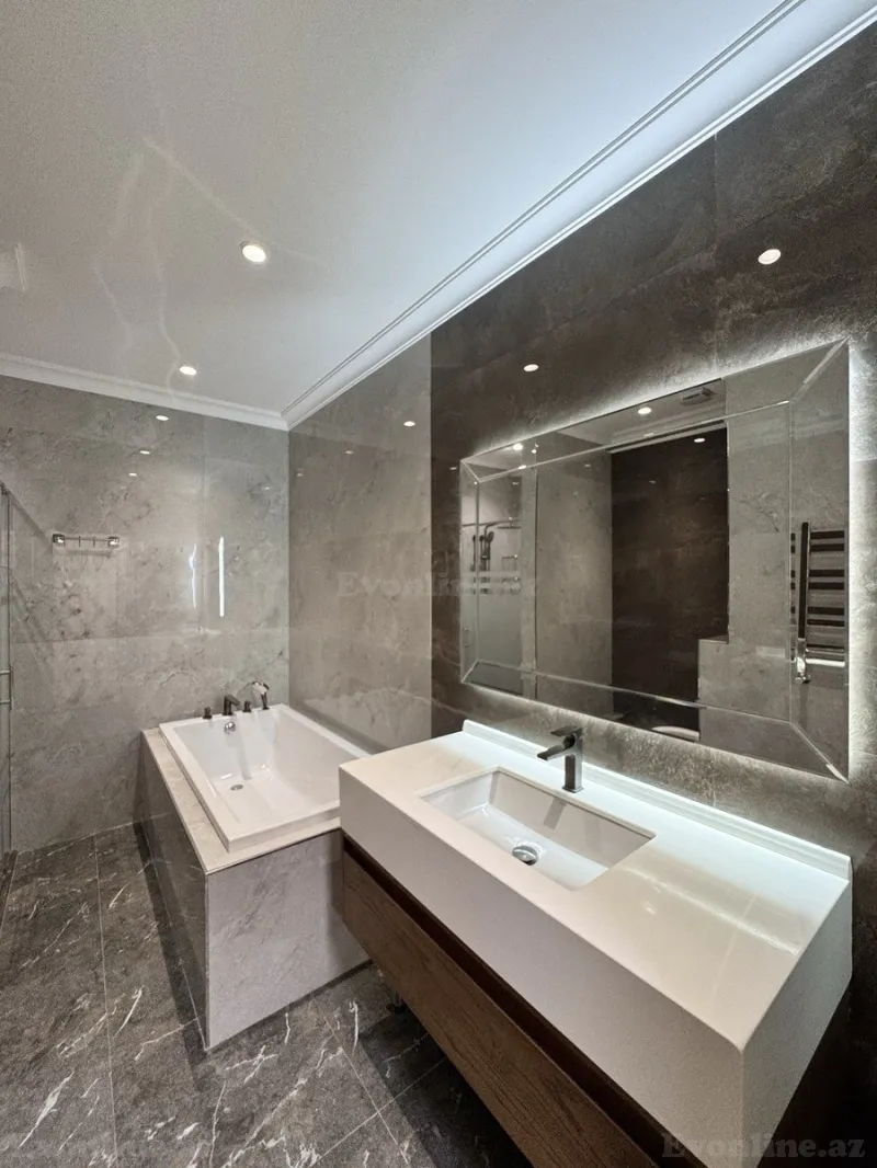 Satılır 4 otaqlı Mənzil Yeni tikili 210 m² Nərimanov r. - şəkil 16