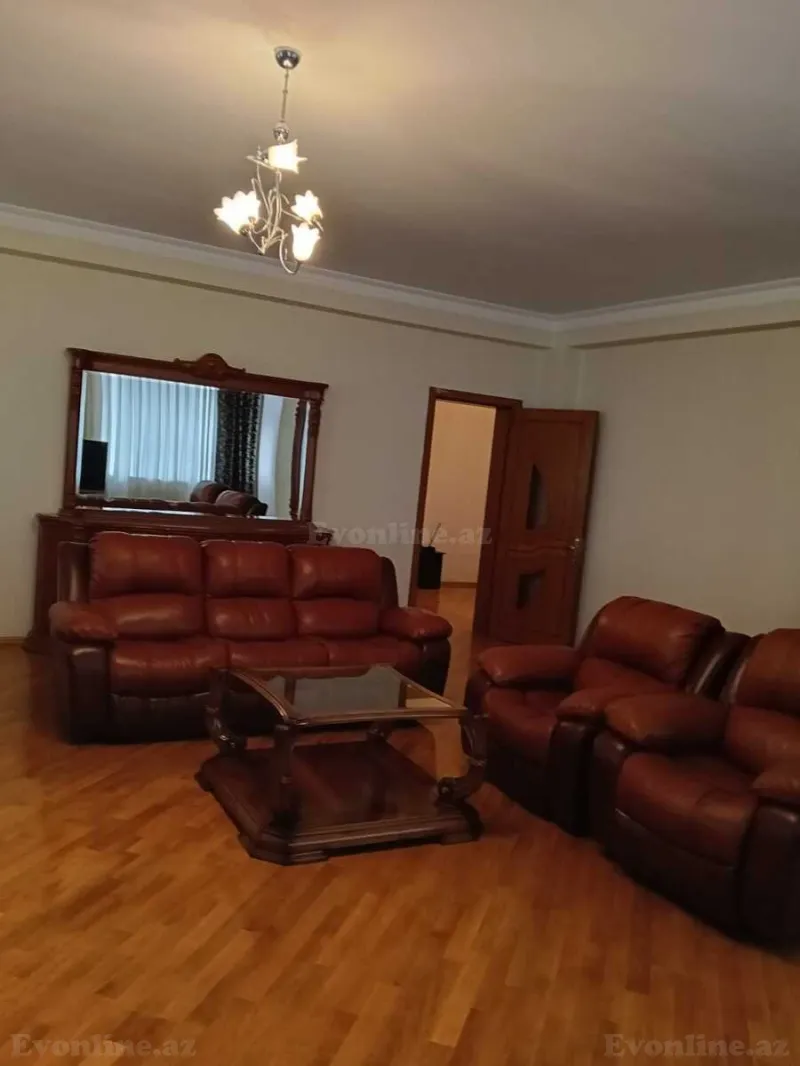 Satılır 4 otaqlı Mənzil Yeni tikili 200 m² Nəsimi r. - şəkil 3