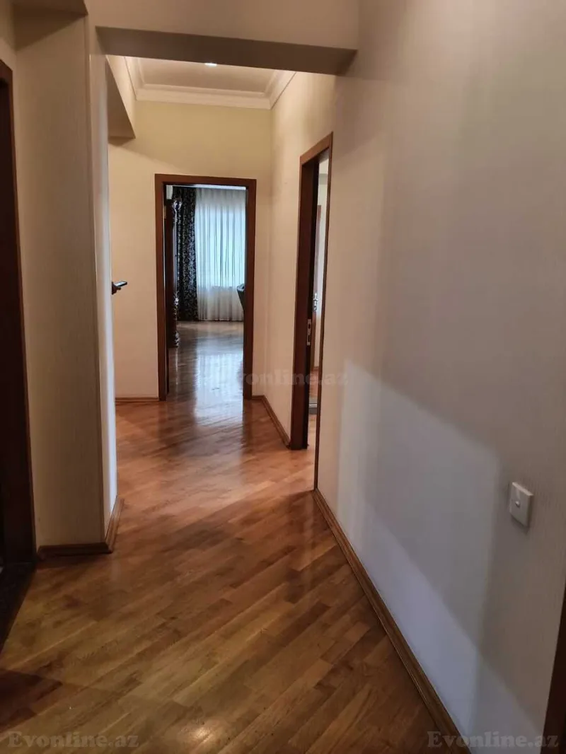Satılır 4 otaqlı Mənzil Yeni tikili 200 m² Nəsimi r. - şəkil 15