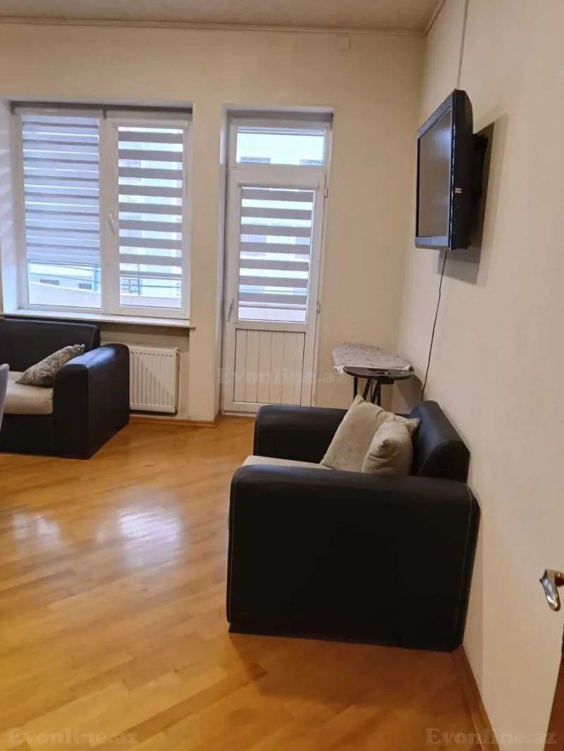 Satılır 4 otaqlı Mənzil Yeni tikili 200 m² Nəsimi r. - şəkil 18