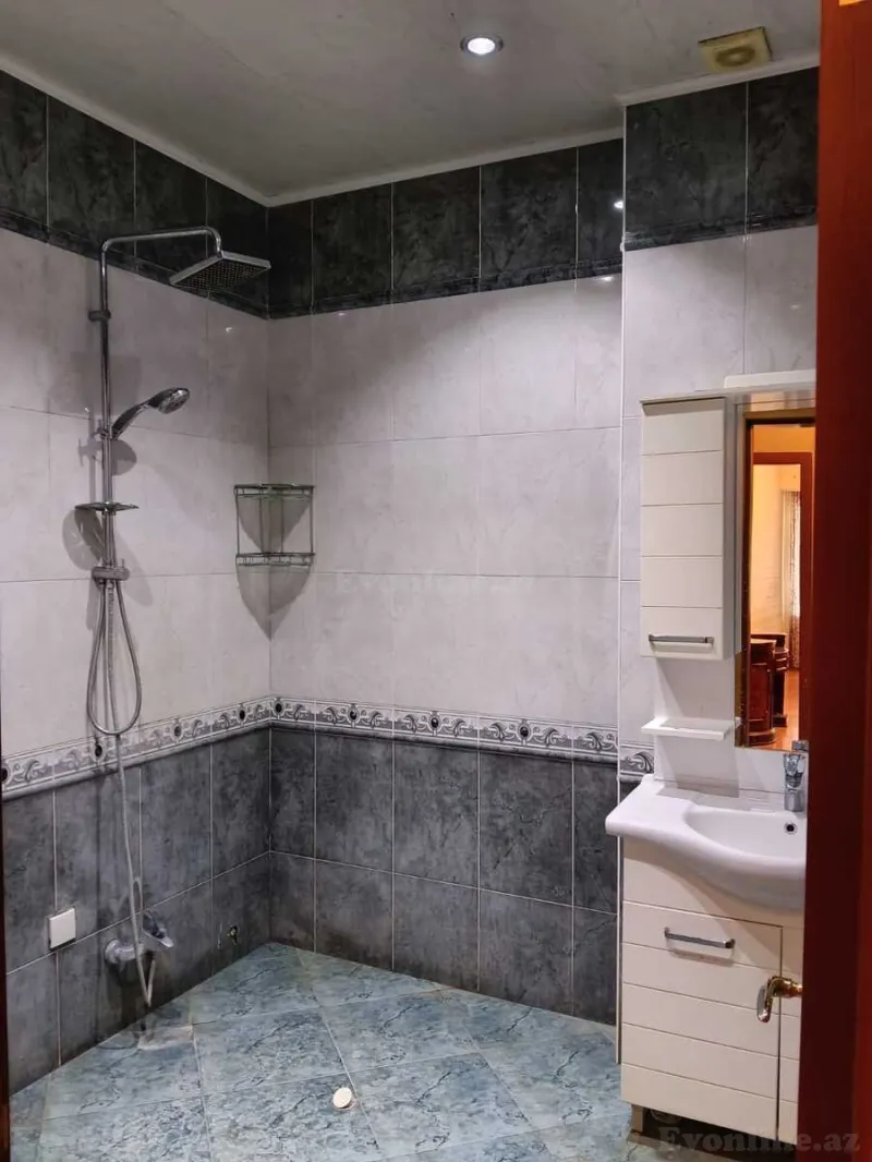 Satılır 4 otaqlı Mənzil Yeni tikili 200 m² Nəsimi r. - şəkil 23