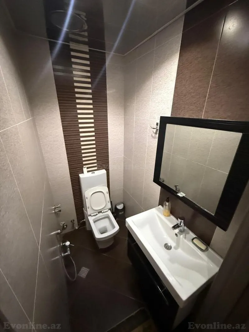 Kirayə verilir 3 otaqlı Mənzil Yeni tikili 150 m² Nəsimi r. - şəkil 8