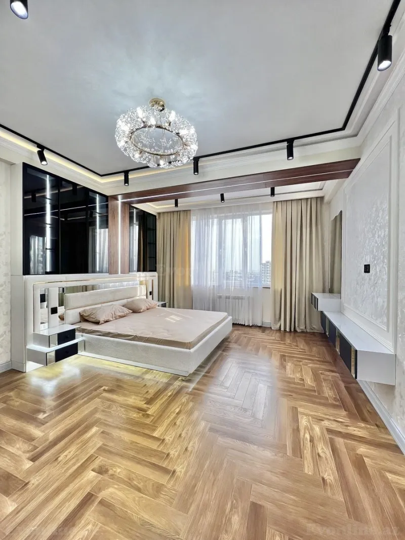 Satılır 4 otaqlı Mənzil Yeni tikili 186 m² Qara Qarayev m. - şəkil 8