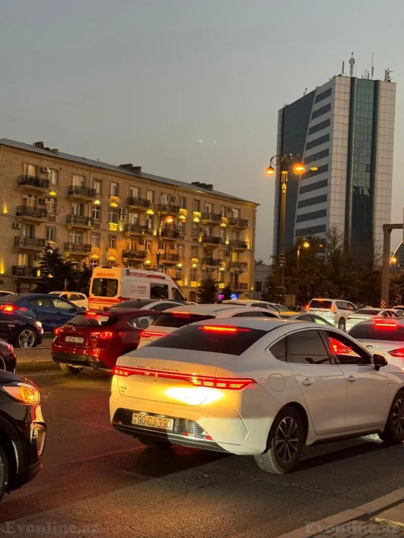 Satılır 3 otaqlı Mənzil Köhnə tikili 70 m² Nəriman Nərimanov m. - şəkil 6