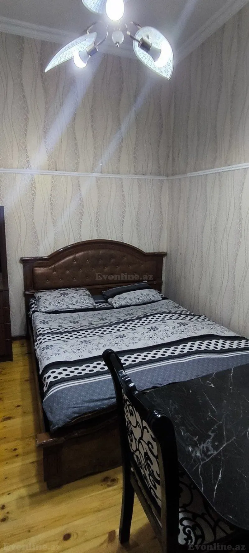 Kirayə verilir 1 otaqlı Mənzil Köhnə tikili 39 m² Sahil m. - şəkil 2