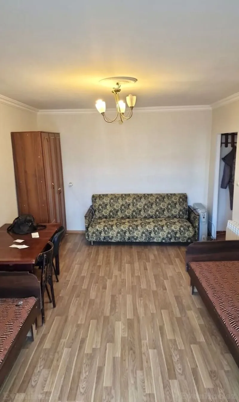 Satılır 1 otaqlı Mənzil Köhnə tikili 32 m² Gənclik m. - şəkil 3