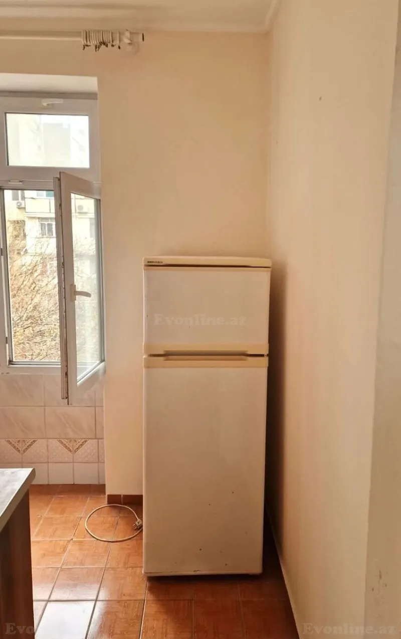 Satılır 1 otaqlı Mənzil Köhnə tikili 32 m² Gənclik m. - şəkil 6