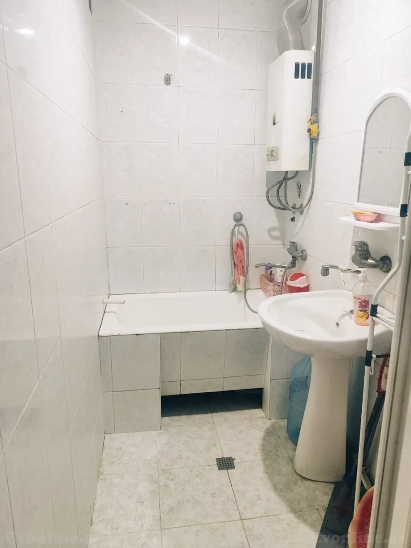 Kirayə verilir 2 otaqlı Mənzil Köhnə tikili 65 m² 9-cu mikrorayon - şəkil 6