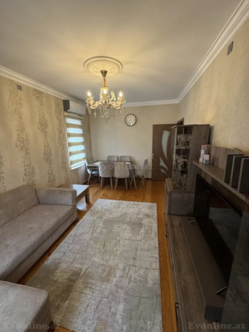 Satılır 2 otaqlı Mənzil Köhnə tikili 70 m² Yeni Yasamal - şəkil 2